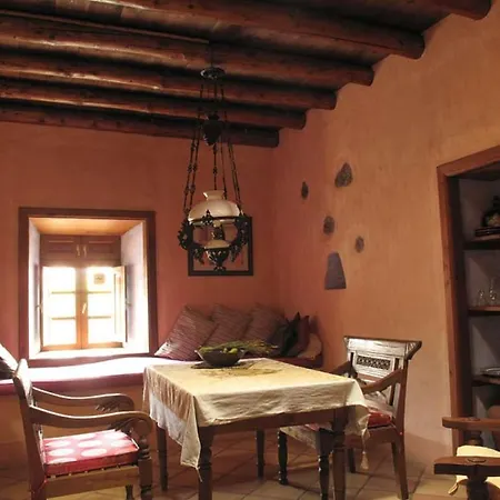 Sleeps 6 Pool Wifi Villa *