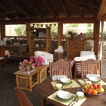 Sleeps 6 Pool Wifi Villa *
