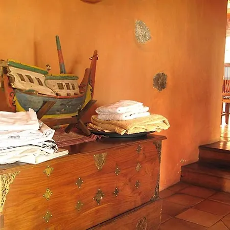 Sleeps 6 Pool Wifi Villa Uga