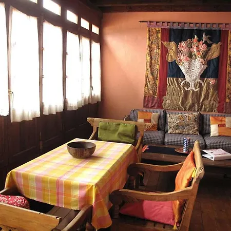 Sleeps 6 Pool Wifi Villa *